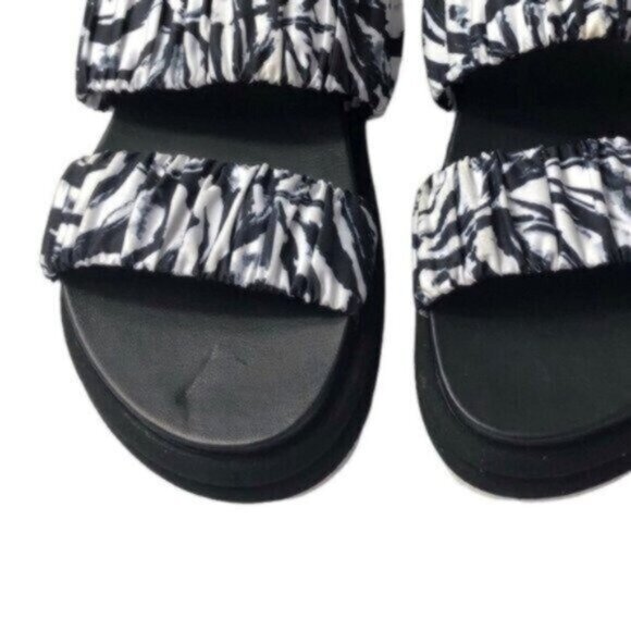 NEW Sorel Black & White Two Strap Slide Sandals  7 - Picture 8 of 8
